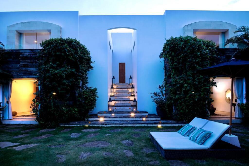Elegant Villa Casabianca - Tropical Pool & Garden, Near Potato Head Beach Club! Seminyak Dış mekan fotoğraf