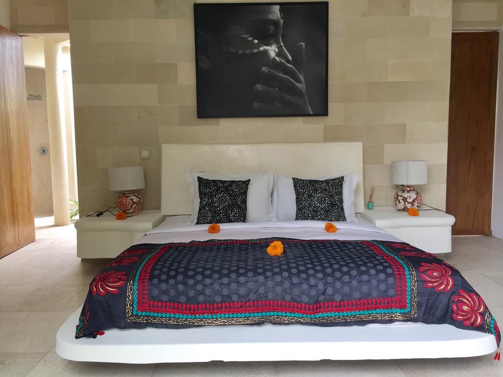 Elegant Villa Casabianca - Tropical Pool & Garden, Near Potato Head Beach Club! Seminyak Dış mekan fotoğraf