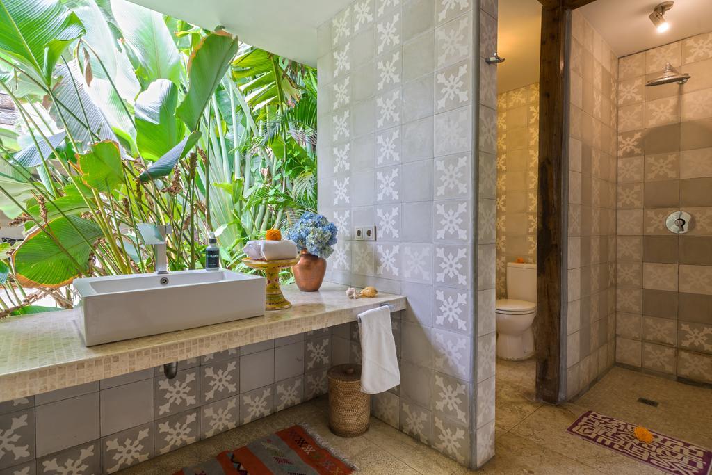 Elegant Villa Casabianca - Tropical Pool & Garden, Near Potato Head Beach Club! Seminyak Dış mekan fotoğraf